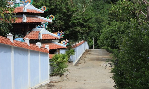 Đến[-]cuối[-]tháng[-]11/2015[-]phải[-]phá[-]dỡ[-]xong[-]biệt[-]phủ[-]của[-]đại[-]gia[-]vàng[-]Ngô[-]Văn[-]Quang[-]